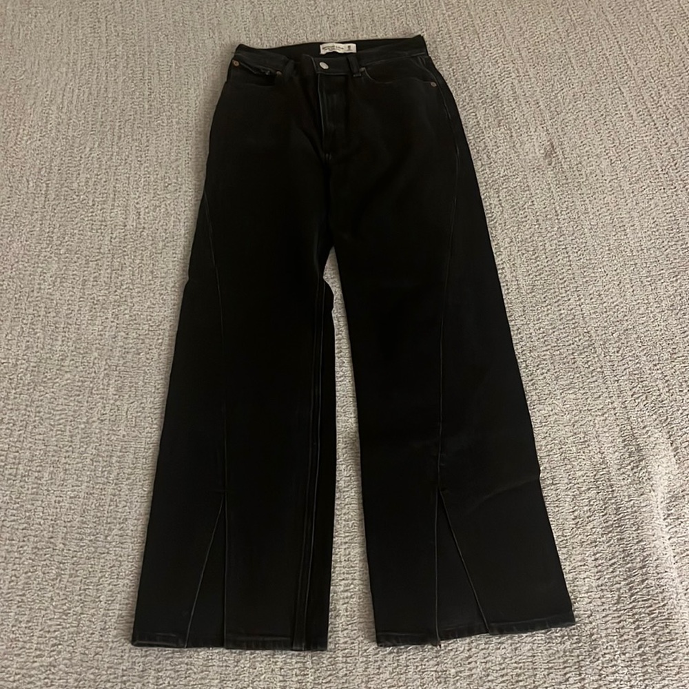Abercrombie and fitch 90’s relaxed jeans high rise